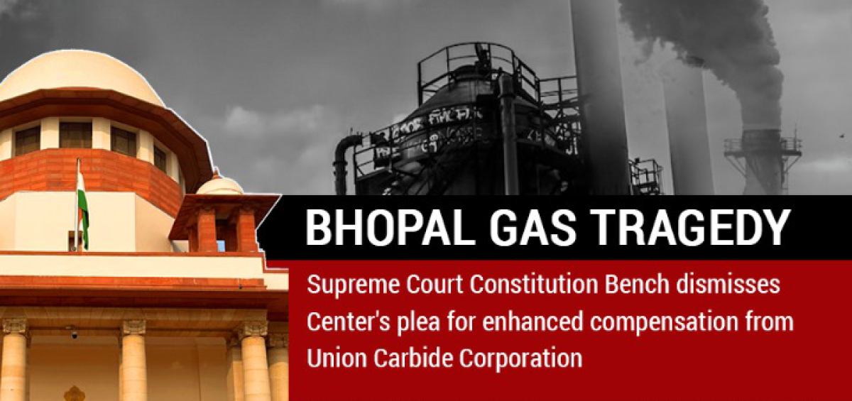 Bhopal Gas Tragedy| Supreme Court Constitution Bench dismisses Centre’s plea for enhanced compensation from Union Carbide Corporation
